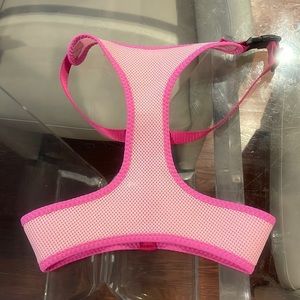 Pink Xl Harness perfect condition